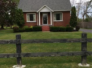 4931 Beach Ridge Rd, Lockport, NY 14094