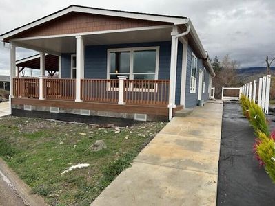 333 Mountain View Dr Unit 18, Talent, OR, 97540
