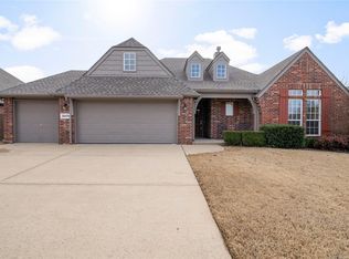 20476 E 48th St S, Broken Arrow, OK 74014