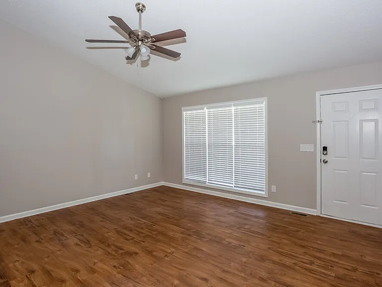 1666 Lemming Dr — Photo 4