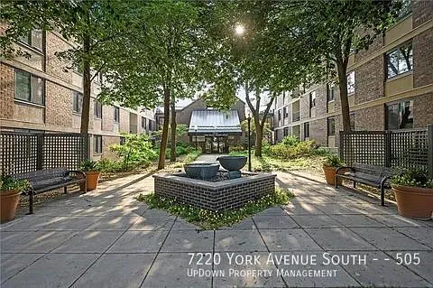 7220 York Ave S #505 — Photo 20