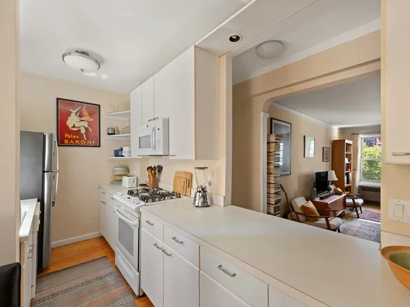 49 West 96th Street 4E image 3 of 7