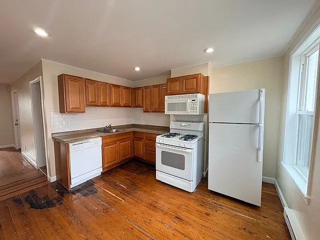 72 Liverpool St #2 — Photo 9