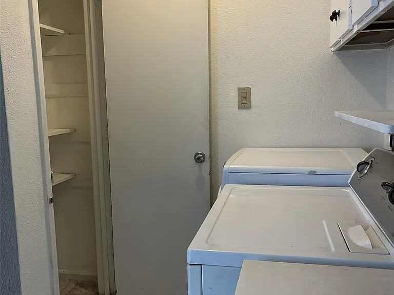 1911 Smoke Ridge Ct #5 — Photo 7