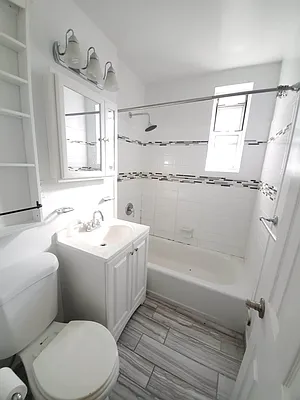 Rented by Smart NY Realty LLC | media 1