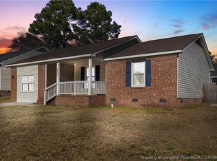 6581 Applewhite Rd, Fayetteville, NC 28304