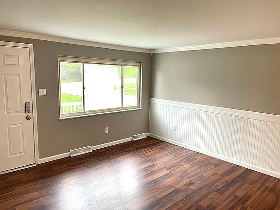 2nd image of 20 Marilou Dr