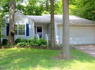 851 Summer Creek Ct SE, Kentwood, MI 49508