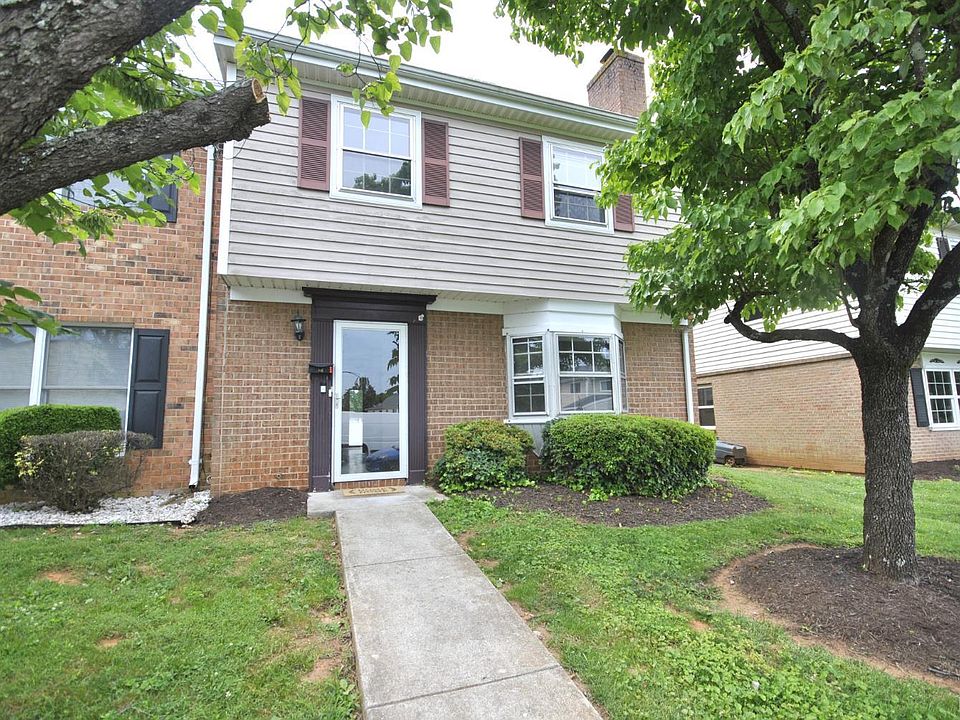 1st image of 112 E Cadbury Dr