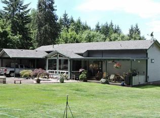 377 Doe Rd, Glide, OR 97443