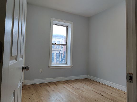 4th image of 553 58th St APT G