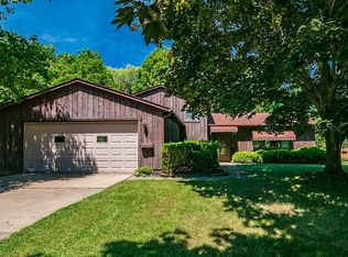7251 Port Royal Ct, Mentor, OH 44060