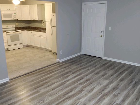 3rd image of 69 Woolery Ln APT 8