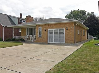 121 Norfred Dr, Lackawanna, NY 14218