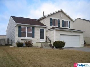 11106 Potter St, Omaha, NE 68142