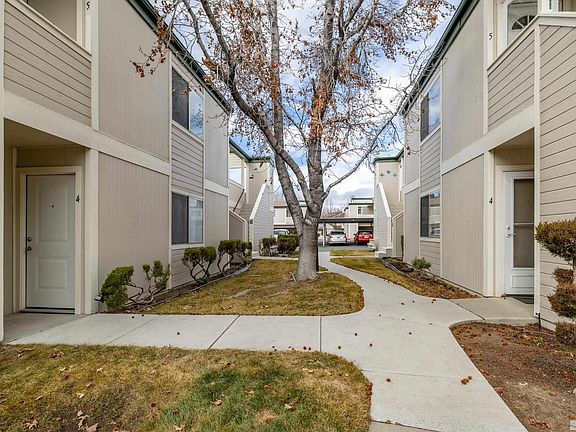 2nd image of 2515 Sycamore Glen Dr APT 4