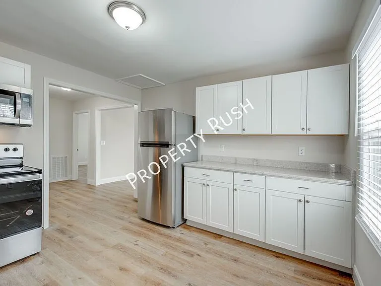 248 East Ave — Photo 15