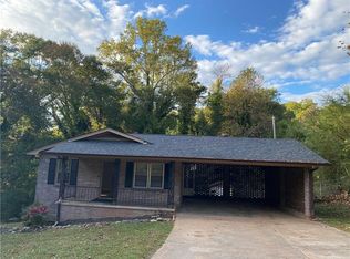 2324 Stephens Cir, Gainesville, GA 30506