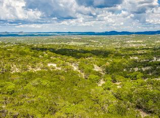 1300 S Goat Rdg, Pipe Creek, TX 78063