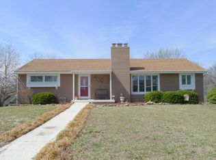 6100 NW Lenox Ave, Kansas City, MO 64151