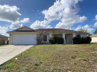 2715 29th St SW, Lehigh Acres, FL 33976