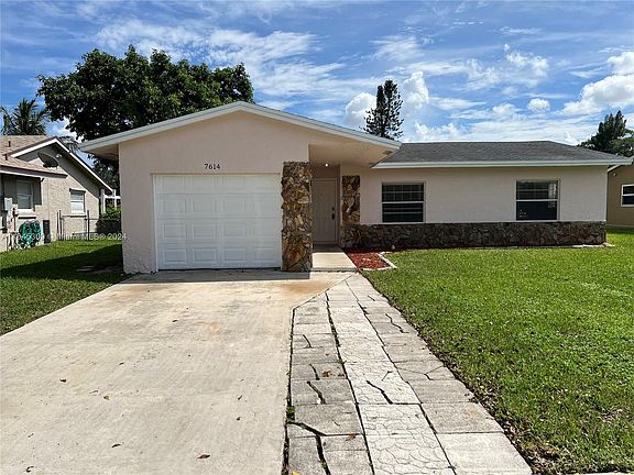 3rd image of 7614 SW 8th Ct