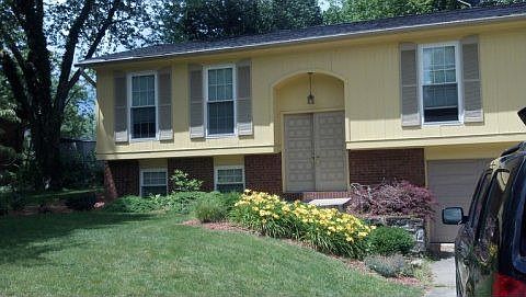 1st image of 815 Niewahner Dr
