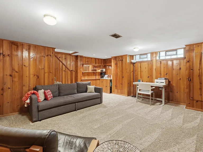 221 S Maple Ave #C — Photo 20