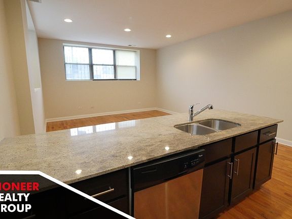 5th image of 4759 N Maplewood Ave #4759101