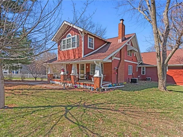 11020 E 75th St, Raytown, MO 64138