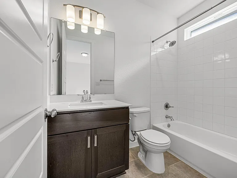 2145 Stampede Dr — Photo 30