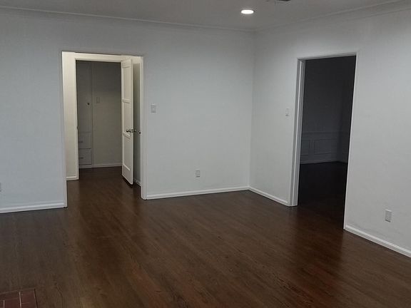 4th image of 8145 San Carlos Ave