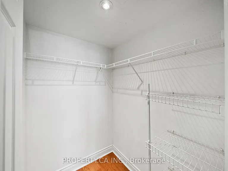 15 Greenview Ave #309 — Photo 13