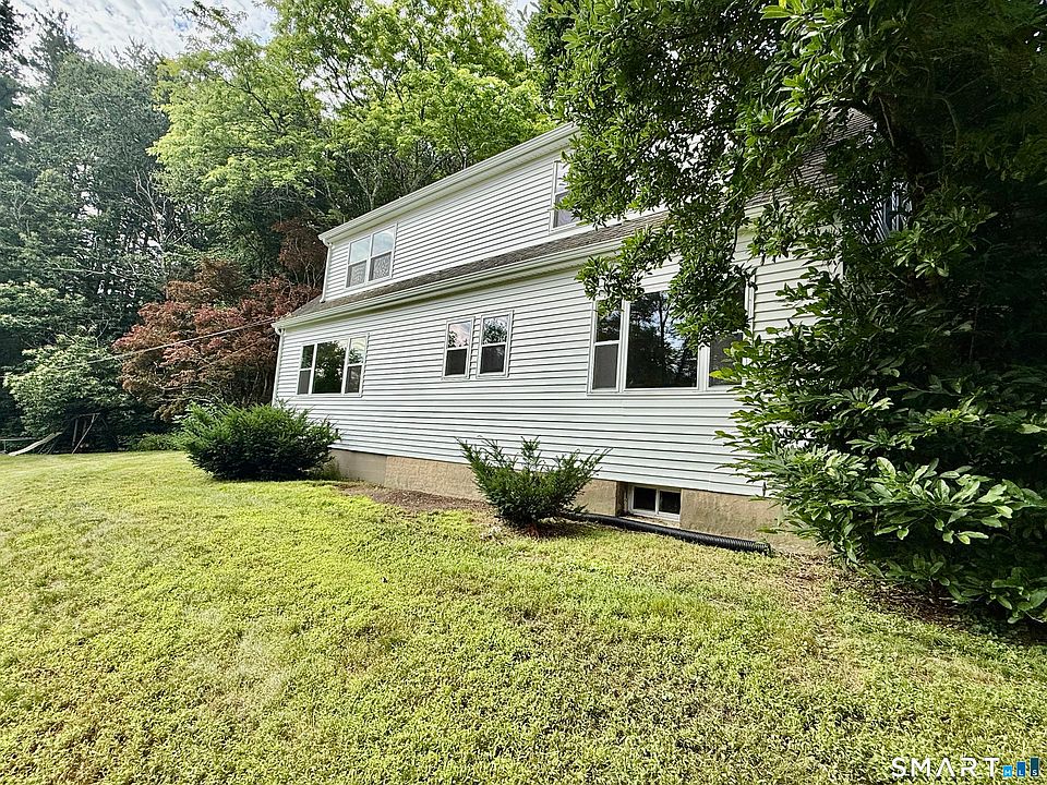 1st image of 241 Hoop Pole Hill Road