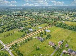 5653 Chenoweth Rd, Waynesville, OH 45068