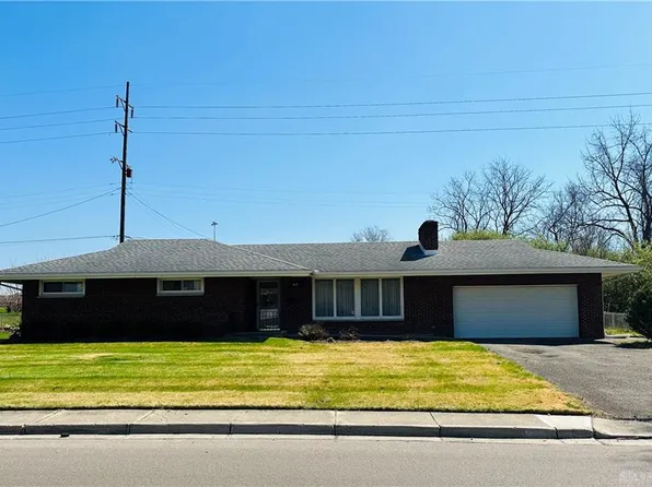 621 Kenbrook Dr, Vandalia, OH 45377