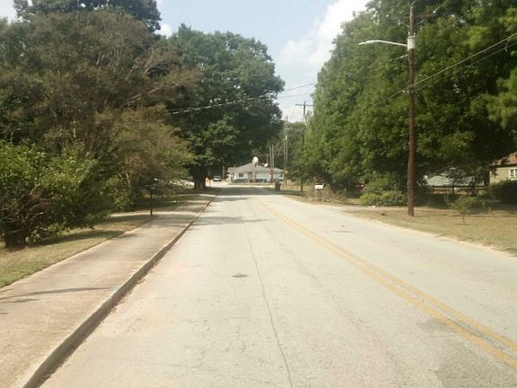 5th image of 317 Glen Iris Dr