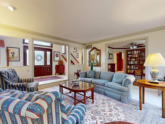 5th image of 3711 Forest Gate Dr NE