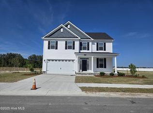 312 Arbormoor Ln, Moyock, NC 27958