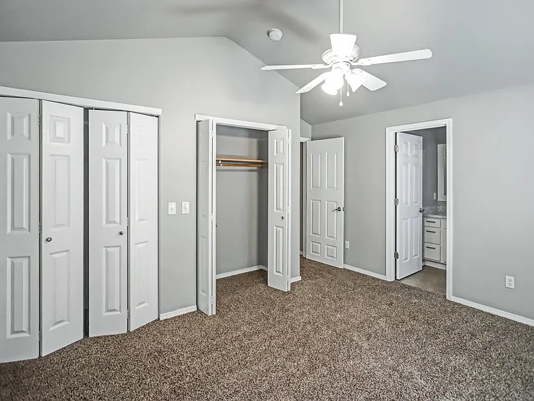22335 Glenview Ct SE — Photo 13