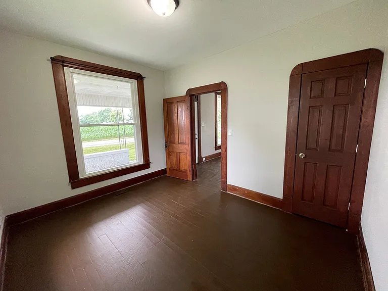 312 S Main St — Photo 7