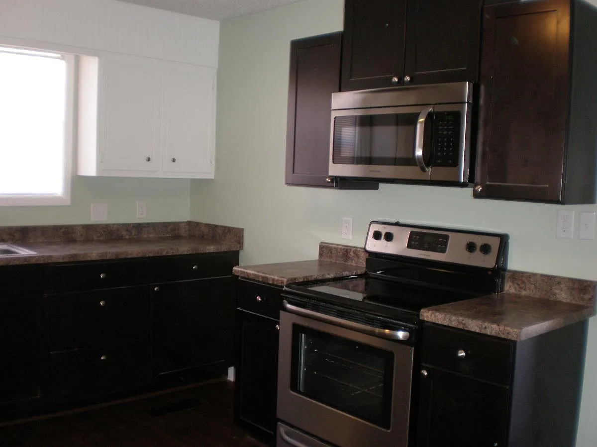 3 bed, 1468 sqft, $1,545 — Photo 4