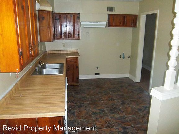 5th image of 3707 Freemile Ave