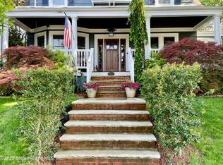 32 Linden St, Staten Island, NY 10310