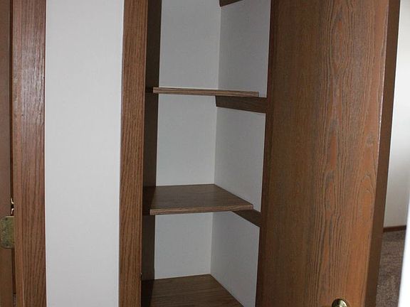 5th image of 203 Bowman Ln #10