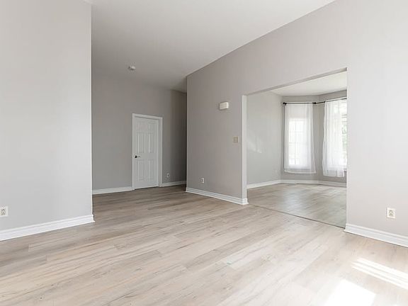 3rd image of 146 Joseph St #1