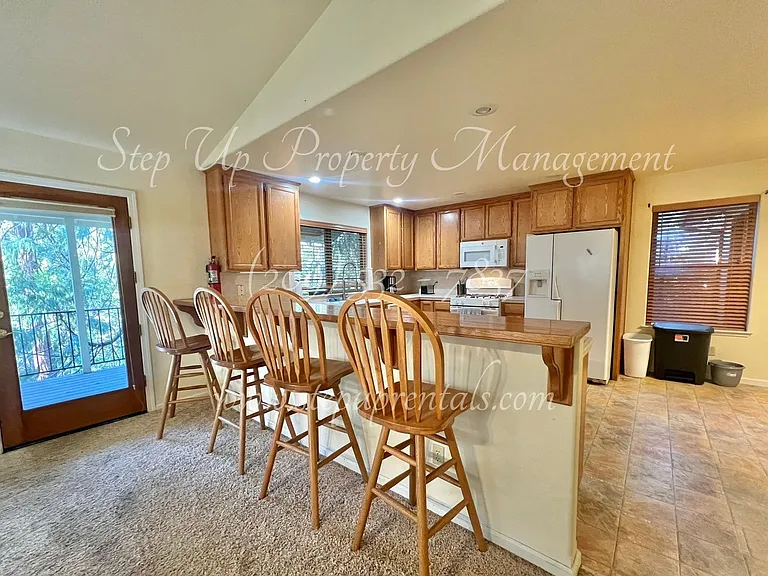 22519 Lina Ln — Photo 3