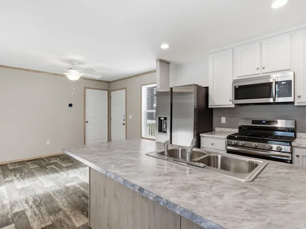 64 O'Keefe Circle, Conway, NH 03860