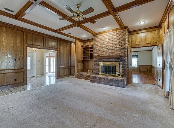 4th image of 1736 Woodhill Ct