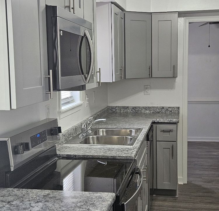 2908 Arcadia Ave, Portsmouth, VA 23704 | Zillow